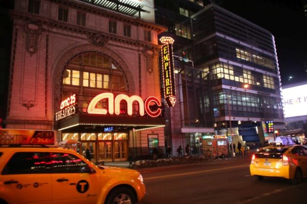 AMC Theaters invertir comprar acciones