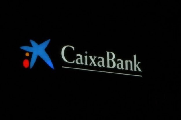 invertir comprar acciones caixabank