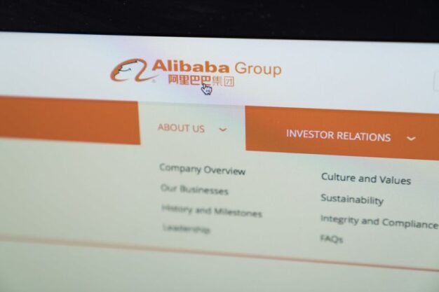 invertir comprar acciones alibaba